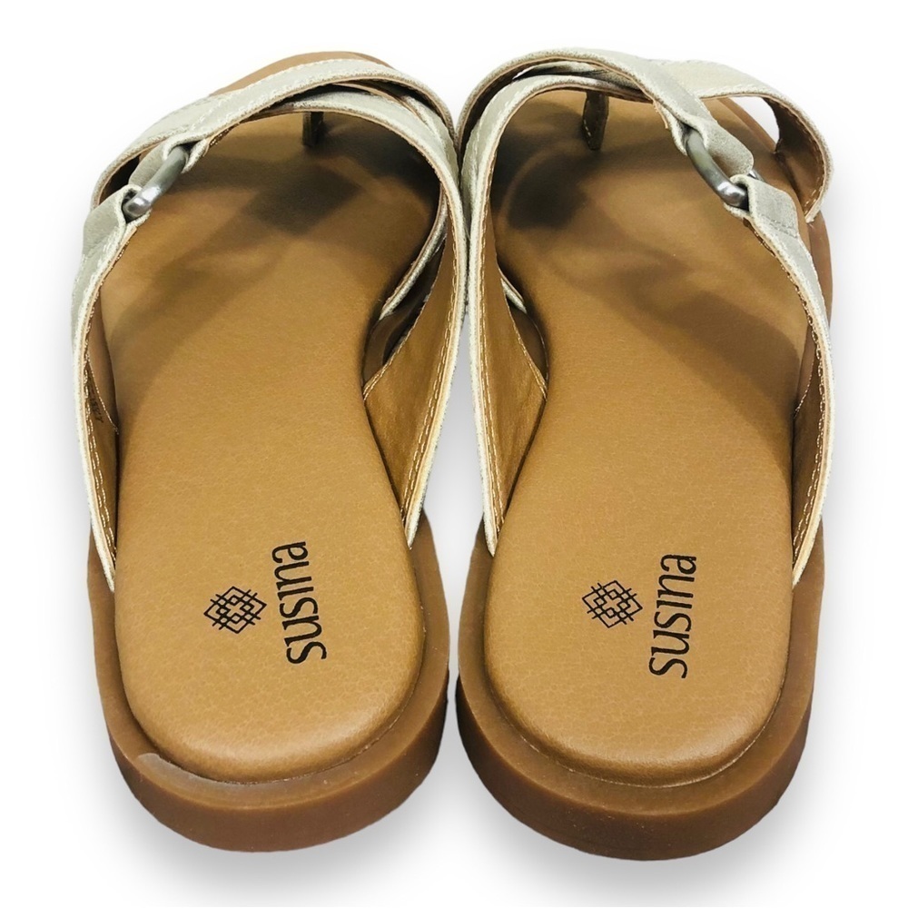SUSINA Metallic Sandals - Picture 6 of 9